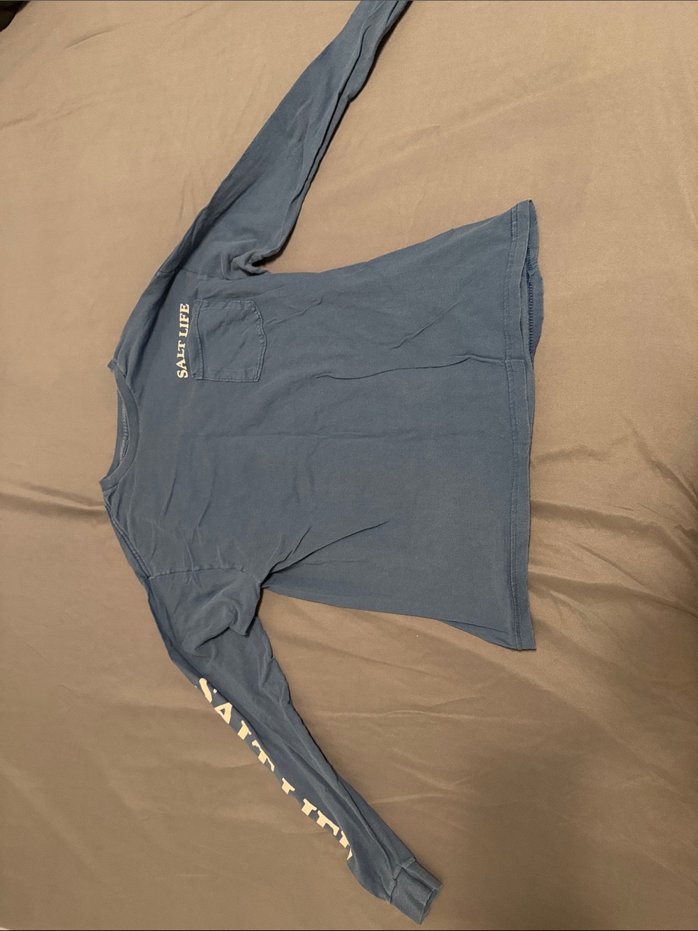 Salt Life Women's Long Sleeve Pocket Tee in Dusty Blue